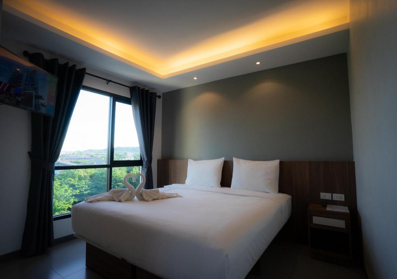 The Zleep Chonburi Hotel Екстериор снимка