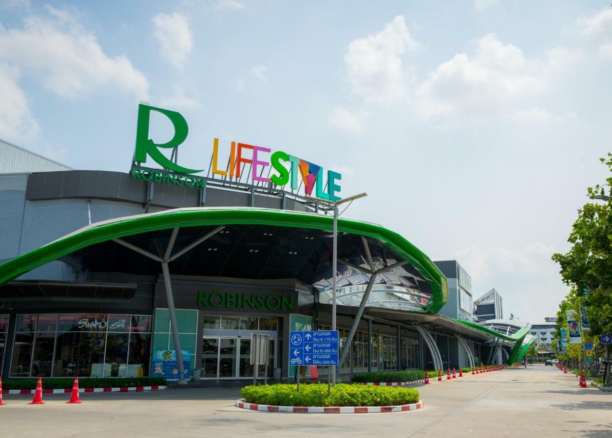 The Zleep Chonburi Hotel Екстериор снимка